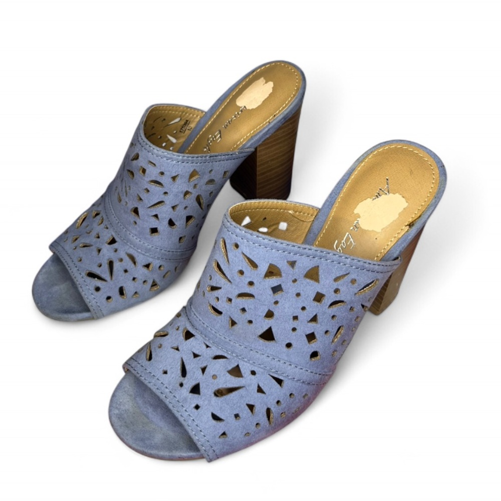 American Eagle Smokey Blue Lattice Slip On Mules Women’s Size 5 - Block Heel